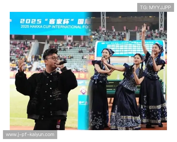 冠军球队巡游庆祝，球迷街头欢腾画面感人，球队夺冠怎么发朋友圈