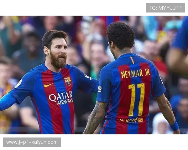 巴黎边路速度压制成型，梅西突破造杀伤